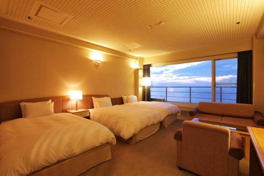 Shirahama Key Terrace Hotel Seamore Exteriör bild