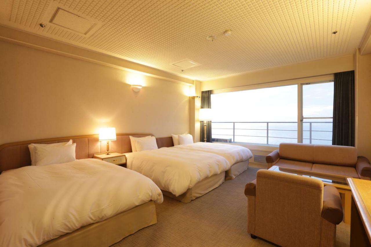 Shirahama Key Terrace Hotel Seamore Exteriör bild